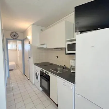 T2 Situe Proche De La Terrasse Parking Prive 4popl8 아파트