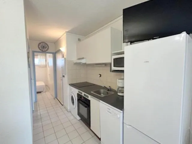 T2 Situe Proche De La Terrasse Parking Prive 4popl8 아파트